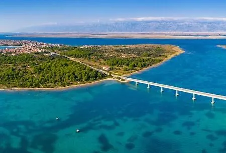 Ledi Neu Apartment Vir