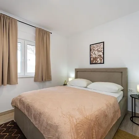 Ledi Neu Appartement Vir