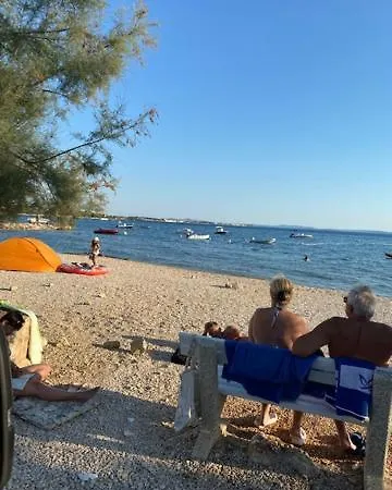 Apartman Ledi Neu Vir